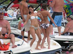 Boat dancing