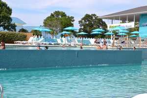 Pool at Margartiaville Lake Resort