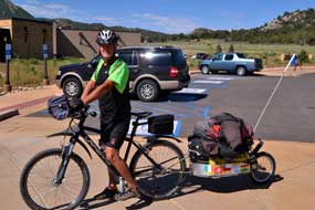 Frenchman peddling across the US