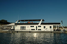 Houseboat rental on Lake Travis