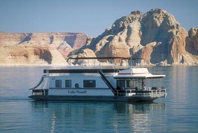 59' Discovery Houseboat