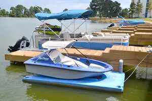 Boat Rentals at Margartiaville Lake Resort