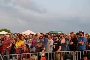 fans of Old Settler's Music Festival