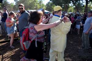 congo line with shinyribs