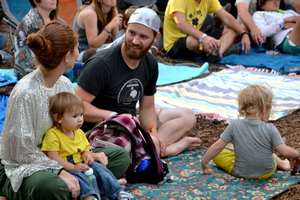 fans of Old Settler's Music Festival