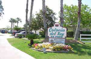 Colonia del Rey Entrance
