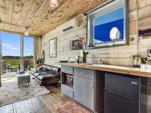 Flophouze Shipping Container